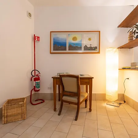La Residenza Di Enrica Apartment