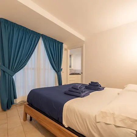 La Residenza Di Enrica By Ospitalia Неаполь
